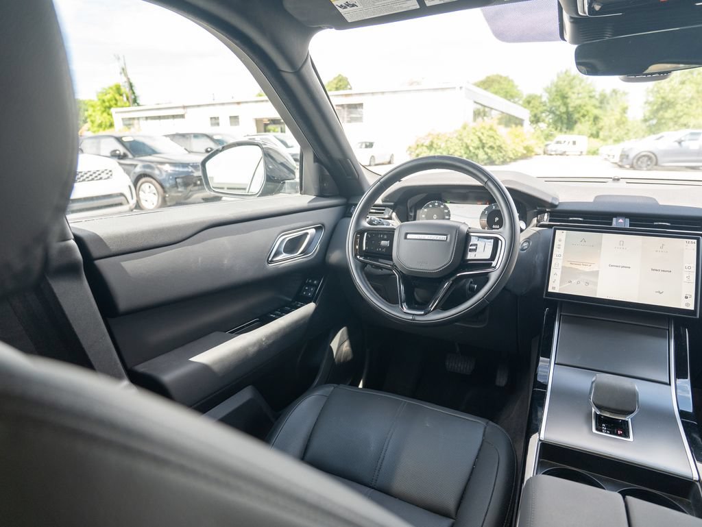 Used 2026 Land Rover Range Rover Velar S AWD/4WD image 19