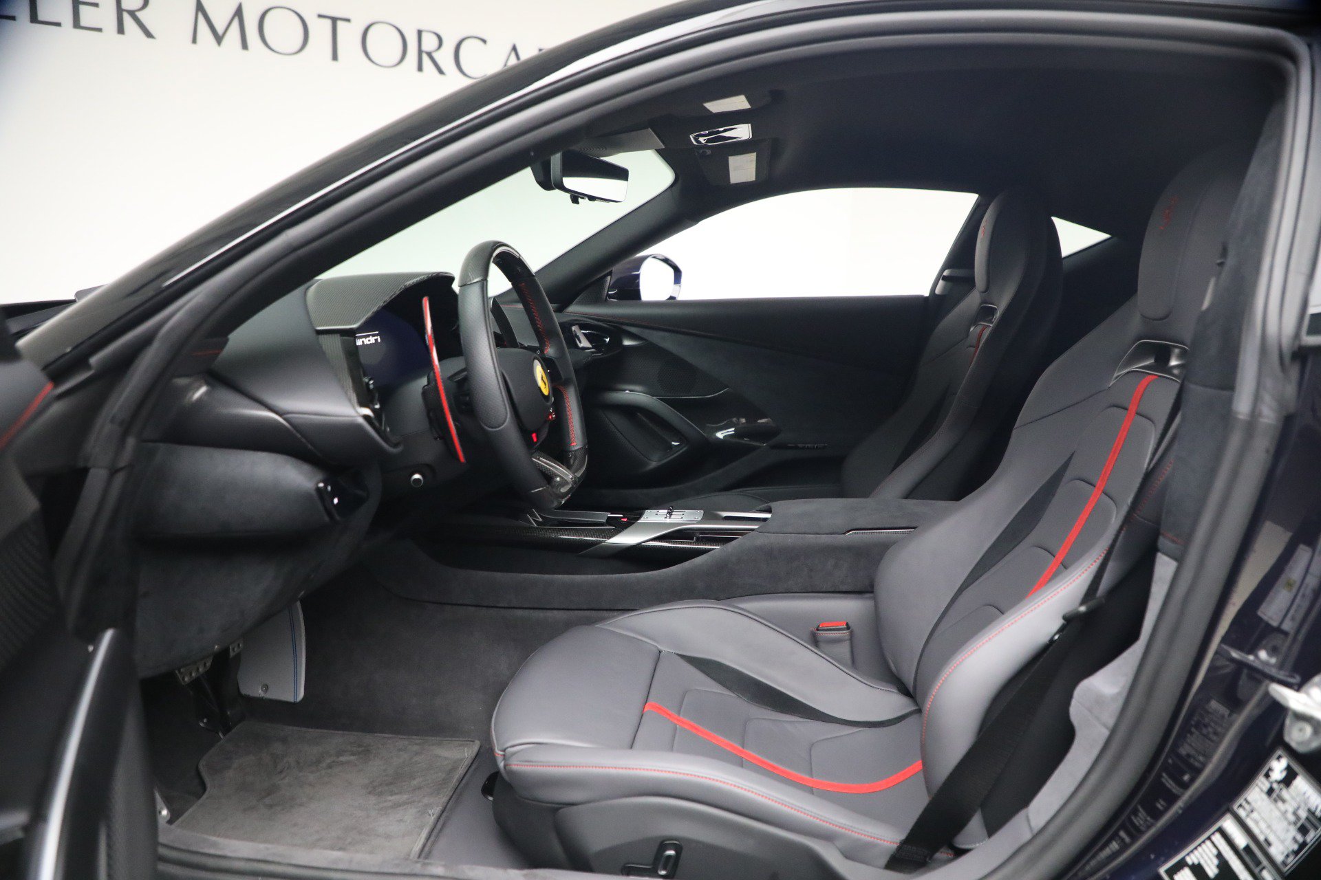 Used 2025 Ferrari 12Cilindri RWD image 13