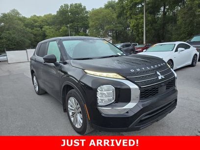 Used 2023 Mitsubishi Outlander ES
