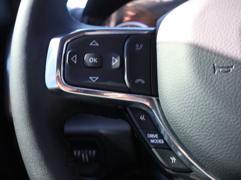 Used 2025 RAM 1500 Laramie AWD/4WD image 25