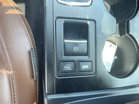 Used 2017 Subaru Outback 3.6R Touring w/ Popular Package #5A AWD/4WD image 36