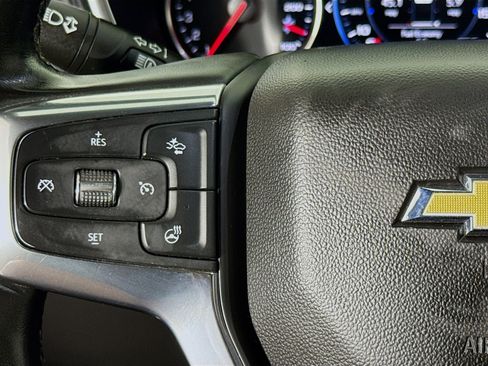 Used 2024 Chevrolet Blazer Premier w/ Enhanced Convenience Package FWD image 11