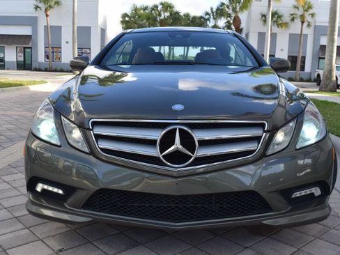 Used 2010 Mercedes-Benz E 550 Coupe image 36