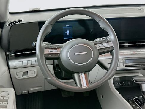 Used 2024 Hyundai Kona SEL FWD image 18