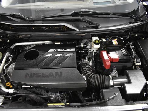 Certified 2022 Nissan Rogue Platinum w/ Head-Up Display Package FWD image 38