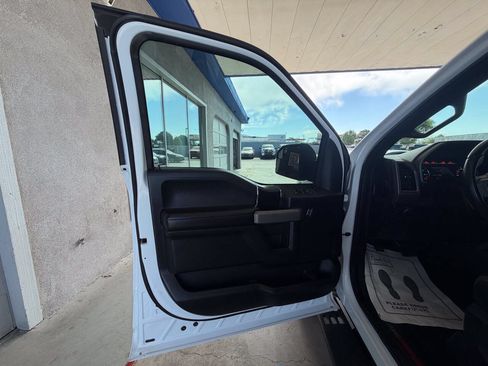 Used 2018 Ford F150 Raptor AWD/4WD image 11