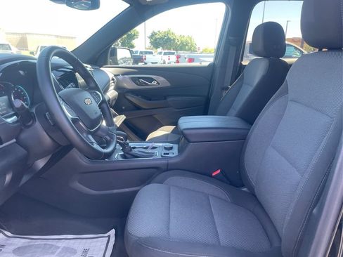 Used 2023 Chevrolet Traverse LT AWD/4WD image 19