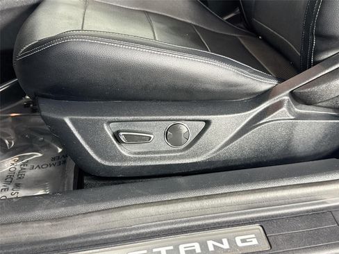 Used 2016 Ford Mustang Premium RWD image 19