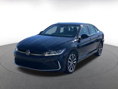 Used 2025 Volkswagen Jetta SE image 7
