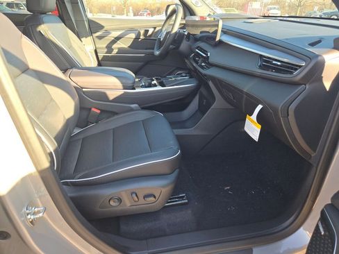 New 2026 Buick Enclave Sport Touring w/ Power Package AWD/4WD image 6