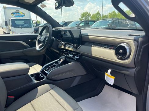New 2025 Chevrolet Colorado ZR2 image 23