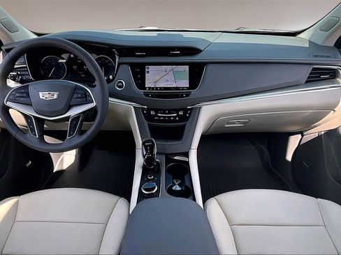 New 2026 Cadillac XT5 Premium Luxury image 5