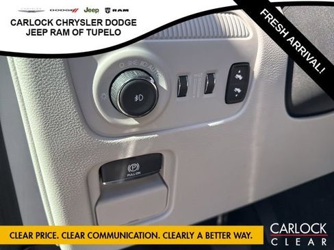 Used 2024 Jeep Wagoneer 4WD w/ Premium Group I image 13