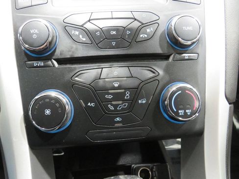 Used 2014 Ford Fusion S image 19