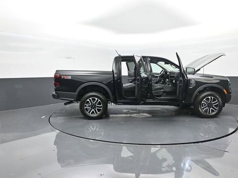 New 2025 Ford Ranger Lariat w/ FX4 Off-Road Package image 39