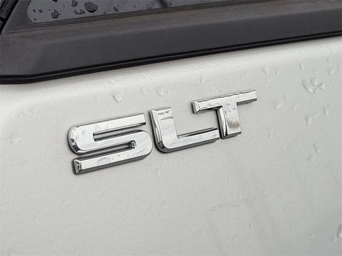 Used 2019 GMC Terrain SLT image 4