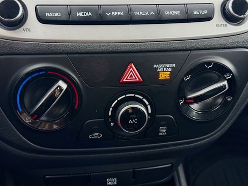 Used 2021 Hyundai Accent SE FWD image 16