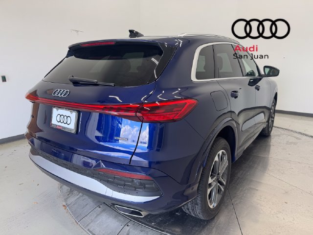 Used 2025 Audi Q5 Premium w/ Convenience Package AWD/4WD image 35