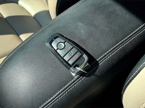 Used 2022 Ford Escape SEL w/ Technology Package image 35