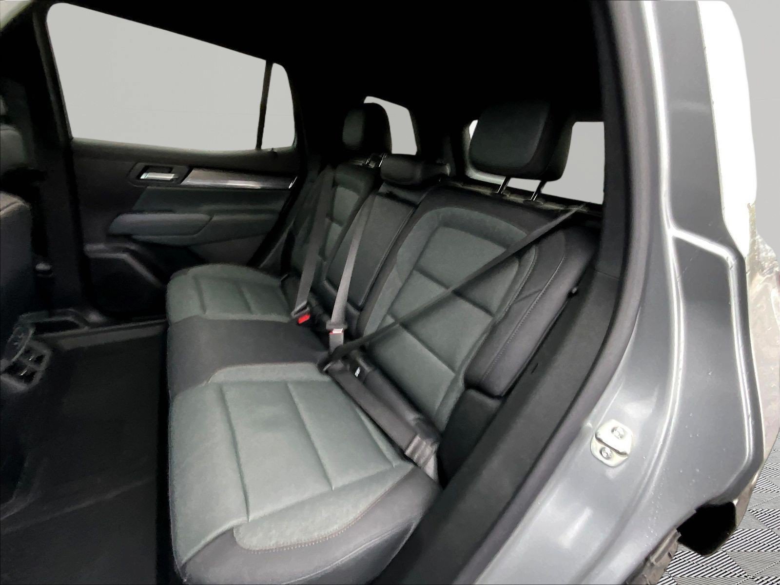New 2027 GMC Terrain AT4 w/ Convenience Package III AWD/4WD image 17