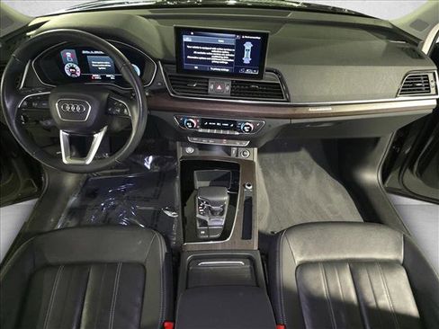 Used 2021 Audi Q5 Premium Plus w/ Premium Plus Package image 9