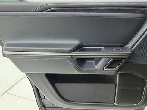 Used 2024 Rivian R1S Adventure image 36