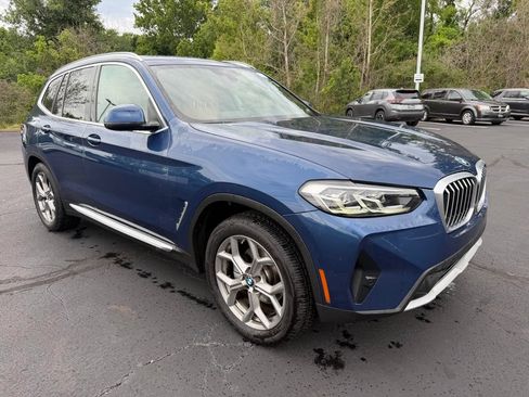 Used 2022 BMW X3 xDrive30i w/ Premium Package AWD/4WD image 4