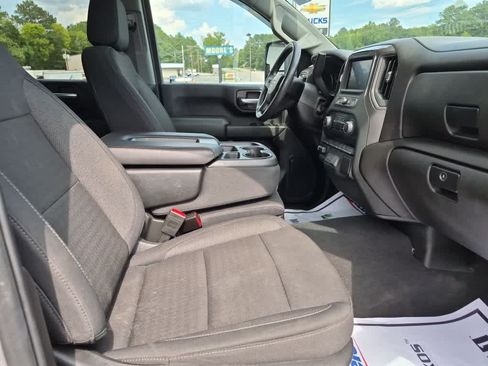 Used 2025 Chevrolet Silverado 2500 Custom AWD/4WD image 43