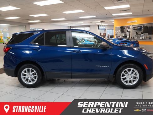 Certified 2022 Chevrolet Equinox LS w/ LS Convenience Package image 13