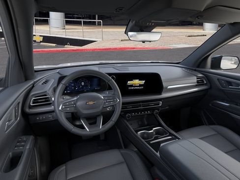 New 2027 Chevrolet Traverse LT w/ Midnight/Sport Edition FWD image 15