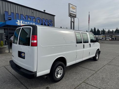 Used 2020 Chevrolet Express 2500 Extended w/ Driver Convenience Package RWD image 3