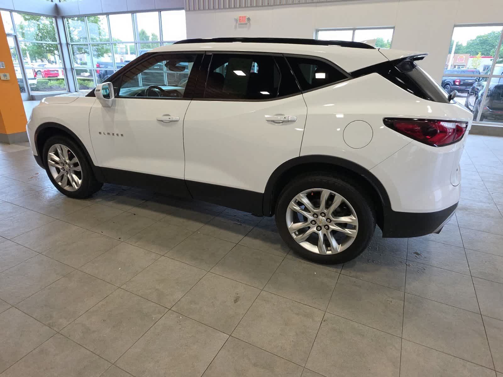 Used 2019 Chevrolet Blazer LT w/ Sun and Wheels Package FWD image 13