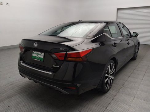 Used 2021 Nissan Altima 2.0 SR FWD image 9