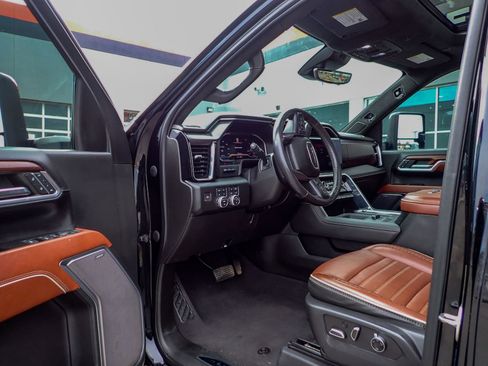 Used 2024 GMC Sierra 2500 Denali Ultimate w/ Max Trailering Package AWD/4WD image 20