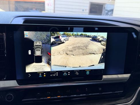 Used 2022 Chevrolet Silverado 1500 LTZ image 12