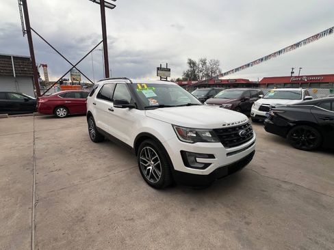 Used 2017 Ford Explorer Sport w/ Equipment Group 401A AWD/4WD image 4