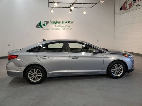 Used 2015 Hyundai Sonata SE w/ Option Group 09 FWD image 8