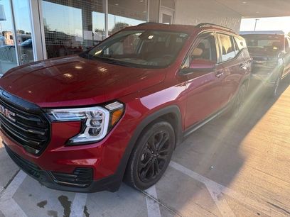 Used 2022 GMC Terrain SLE w/ Driver Convenience Package