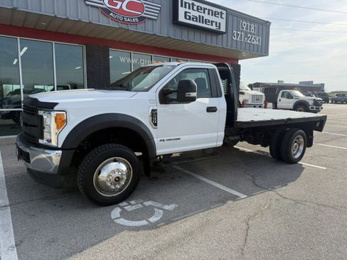 Used 2017 Ford F450 XL w/ Power Equipment Group image 1