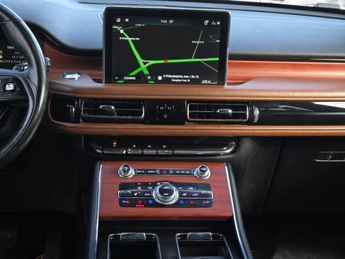 Used 2021 Lincoln Aviator Reserve w/ Equipment Group 201A AWD/4WD image 20