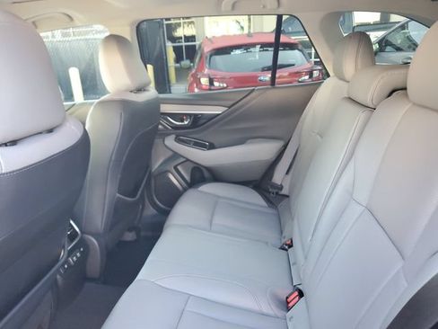 Used 2022 Subaru Outback Limited XT AWD/4WD image 14