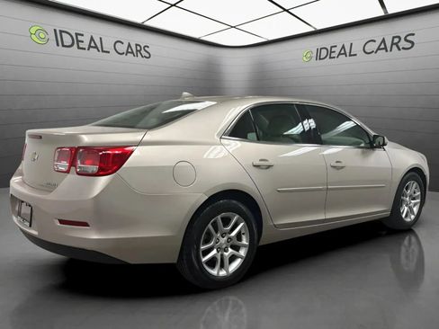Used 2013 Chevrolet Malibu LT w/ Power Convenience Package FWD image 5