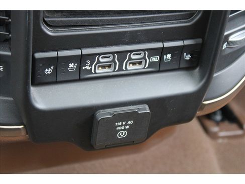 Used 2019 RAM 1500 Limited AWD/4WD image 39
