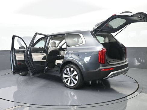 Used 2021 Kia Telluride S image 76