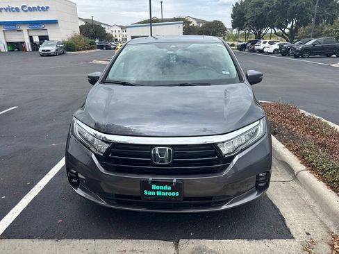 Used 2021 Honda Odyssey Touring image 3