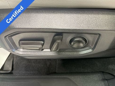 Used 2025 Toyota Tundra SR5 AWD/4WD image 12