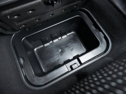 Used 2017 Dodge Journey SE image 21