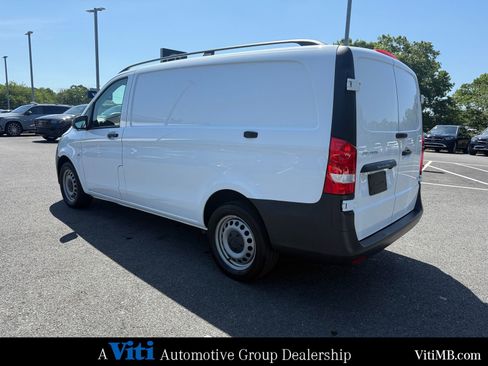 Used 2023 Mercedes-Benz Metris image 6