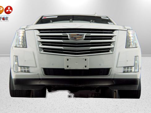 Used 2019 Cadillac Escalade ESV Platinum image 6