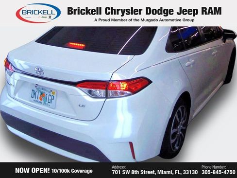 Used 2021 Toyota Corolla LE image 11